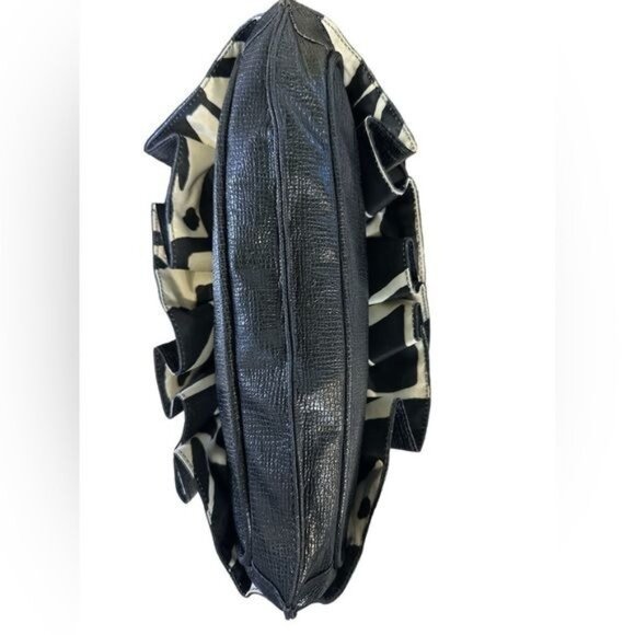 KORTO Momolu Designer Textured Faux Leather Ruffle Zebra Satin Lined Clutch Bag - Picture 5 of 15